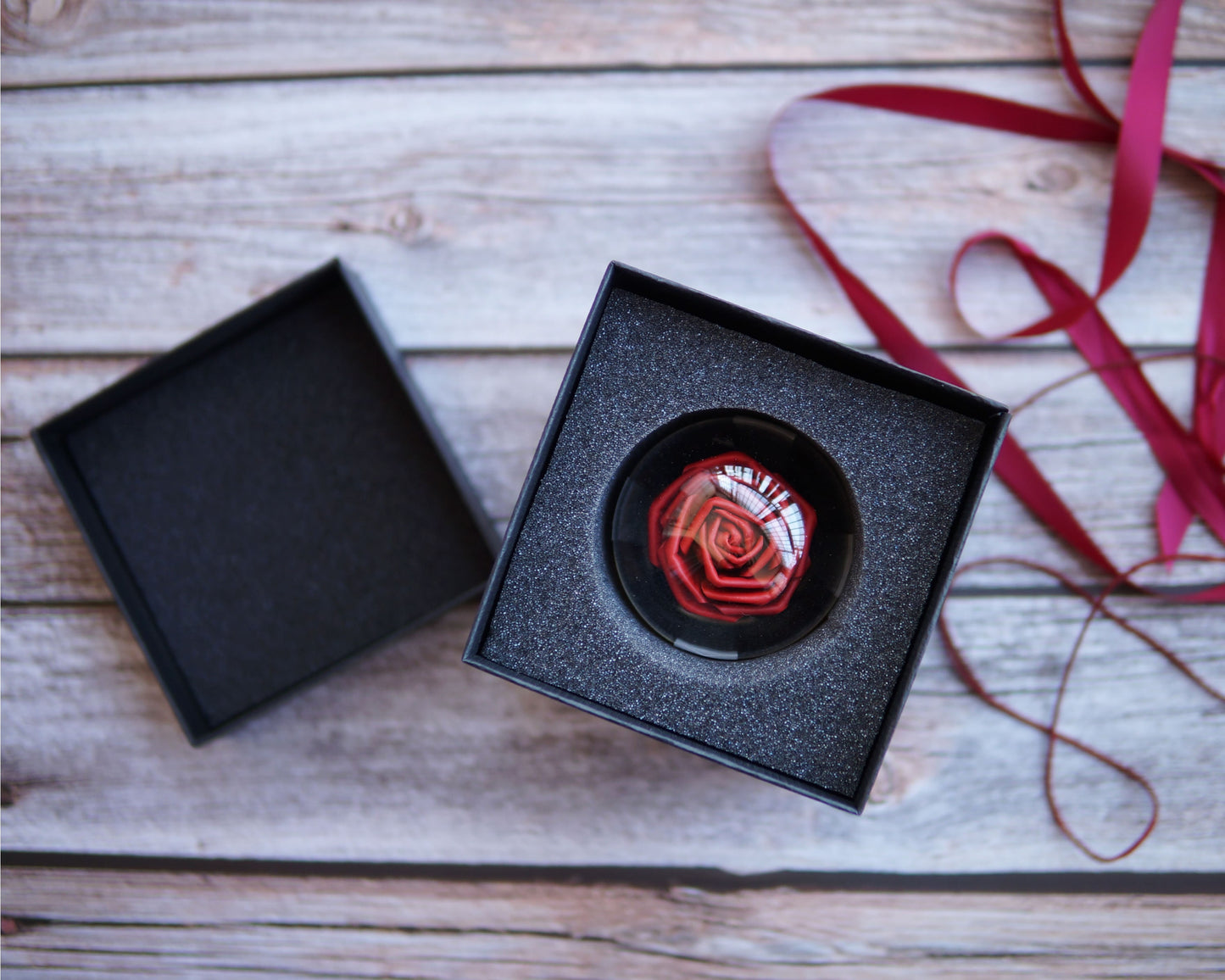 【オーダーメイド】薔薇 - 名入れ刻印可能 - 革職人手作り・最高の贈り物・母の日・誕生日ギフト