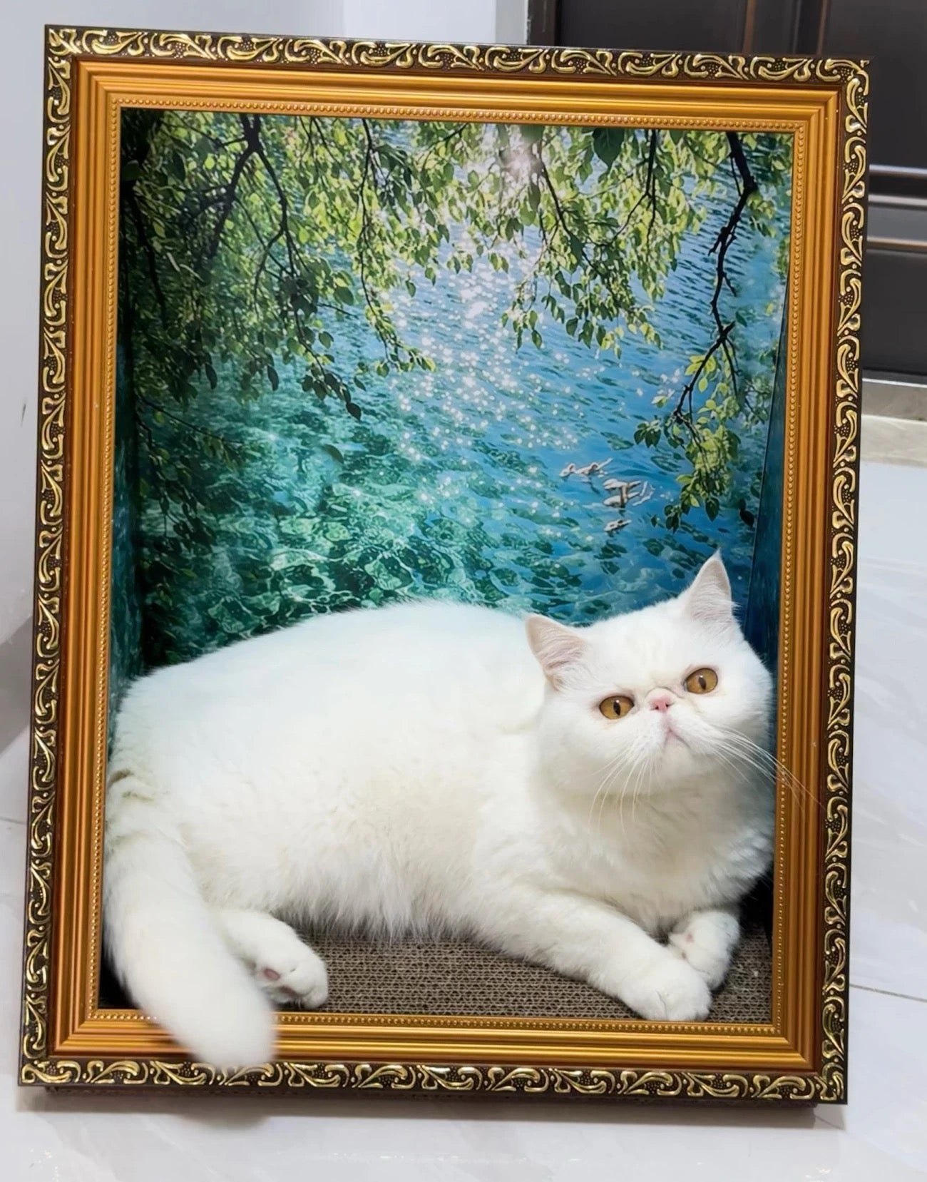 名画の中の猫 - アートキャットハウス・スクラッチャー | あなたのペットを世界に1つだけのアート作品に♪