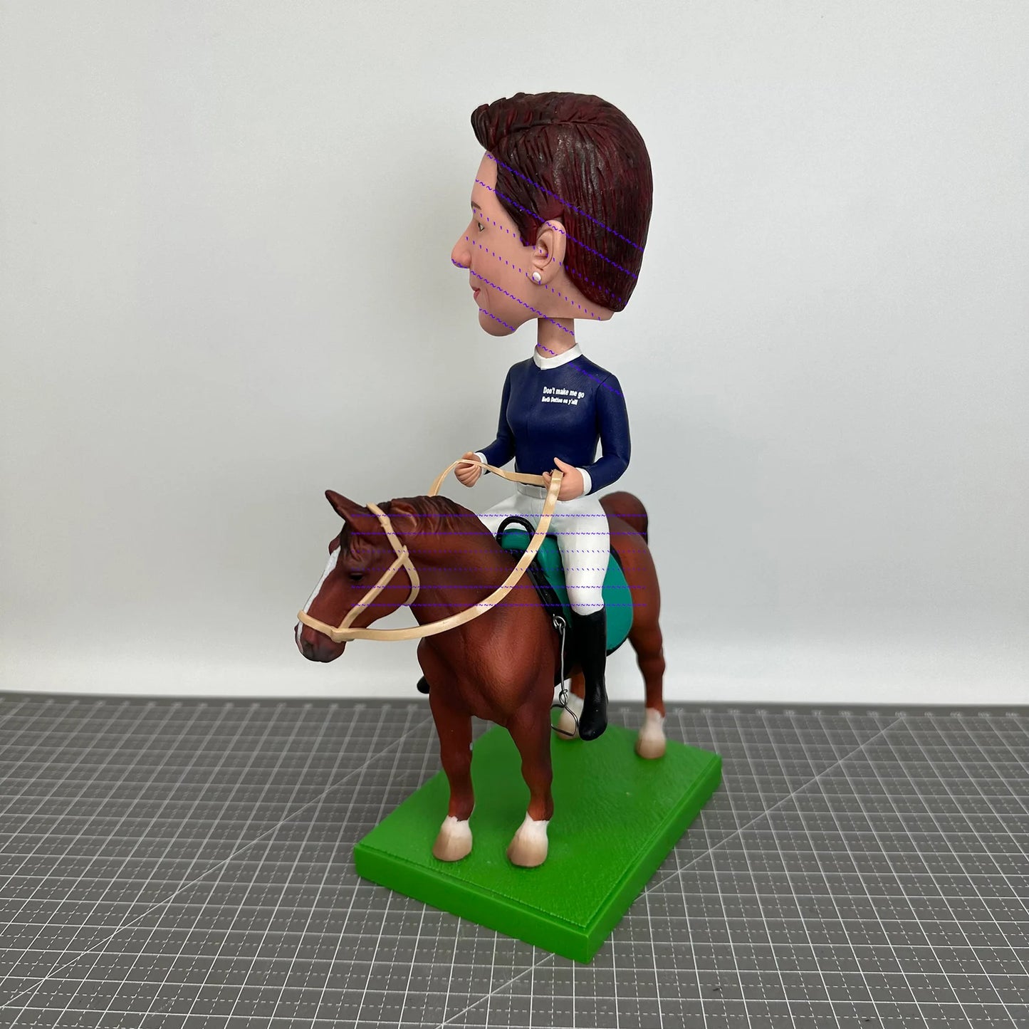 馬 フィギュア・お写真入からのオリジナル フィギュア 制作/自分 フィギュア・競馬