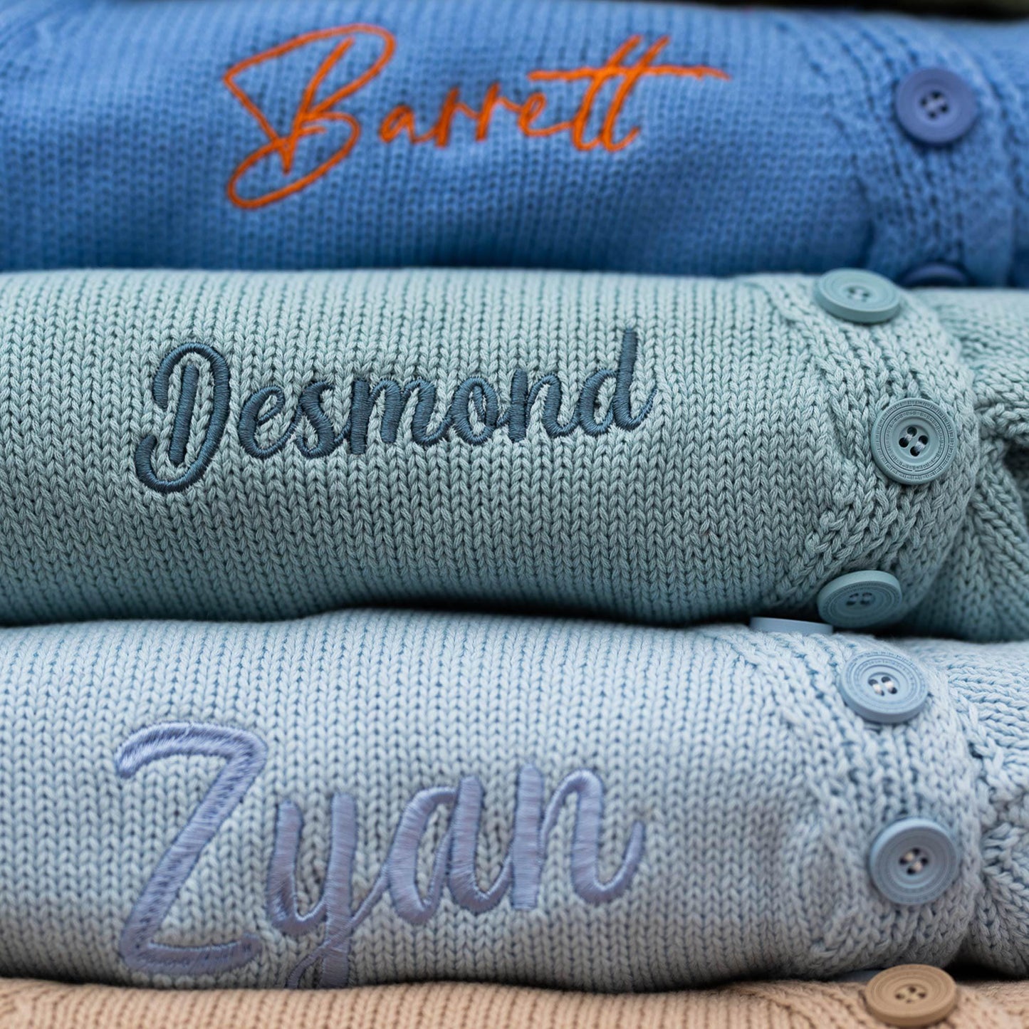 【オーダーメイド】名前刺繍入り ベビーロンパース|出産祝い|オリジナルギフト