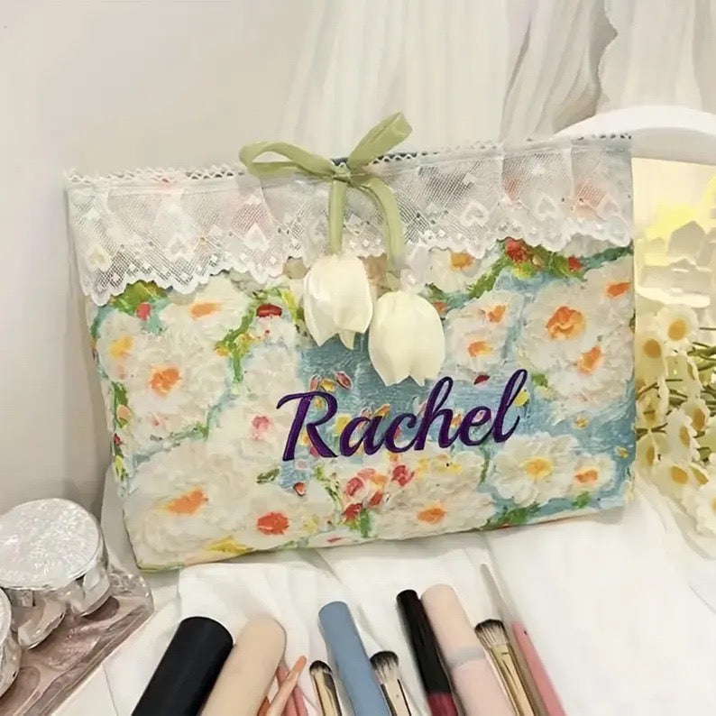 【オーダーメイド】名前刺繍可能！お名前入り レース大容量化粧ポーチ