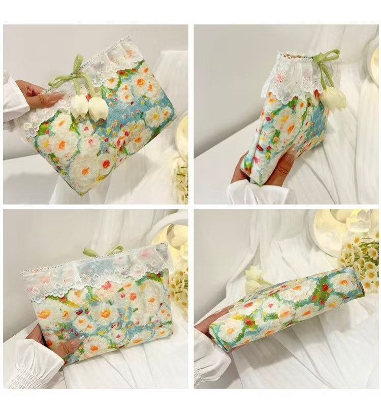 【オーダーメイド】名前刺繍可能！お名前入り レース大容量化粧ポーチ