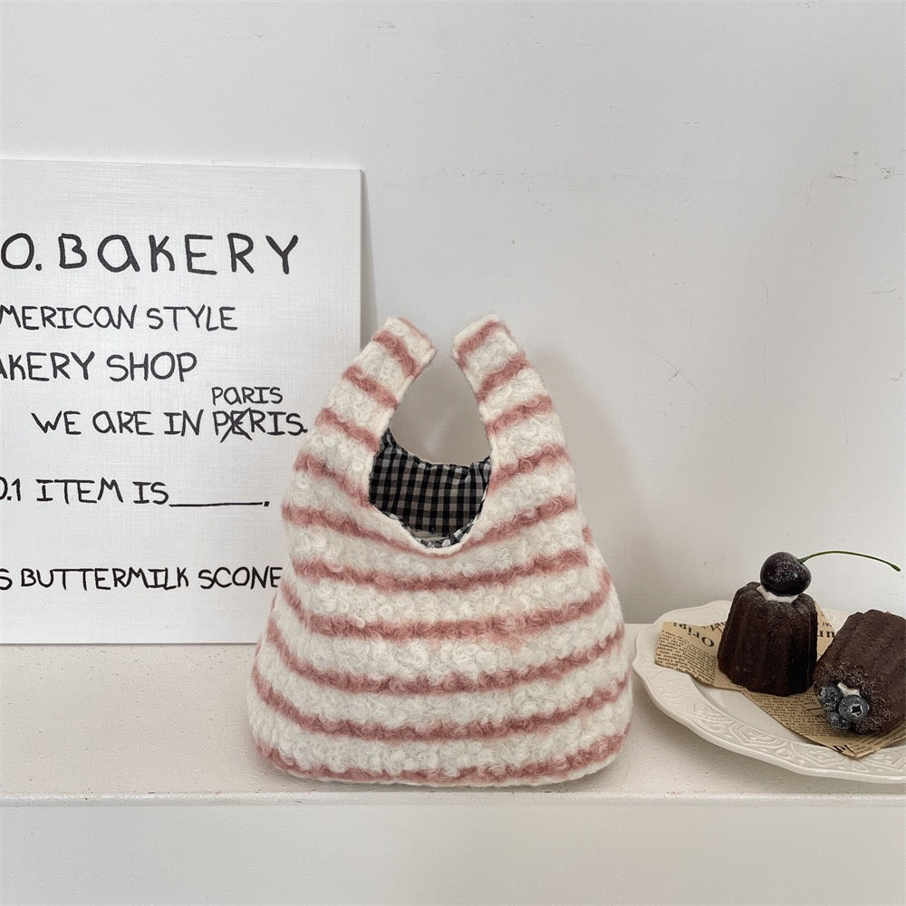 【オーダーメイド】名前刺繍可能！お名前入り トートバッグ もこもこトートバッグ｜可愛くて便利な収納ポーチ