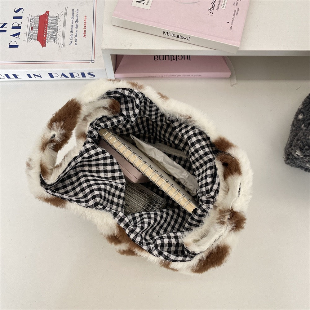 【オーダーメイド】名前刺繍可能！お名前入り トートバッグ もこもこトートバッグ｜可愛くて便利な収納ポーチ