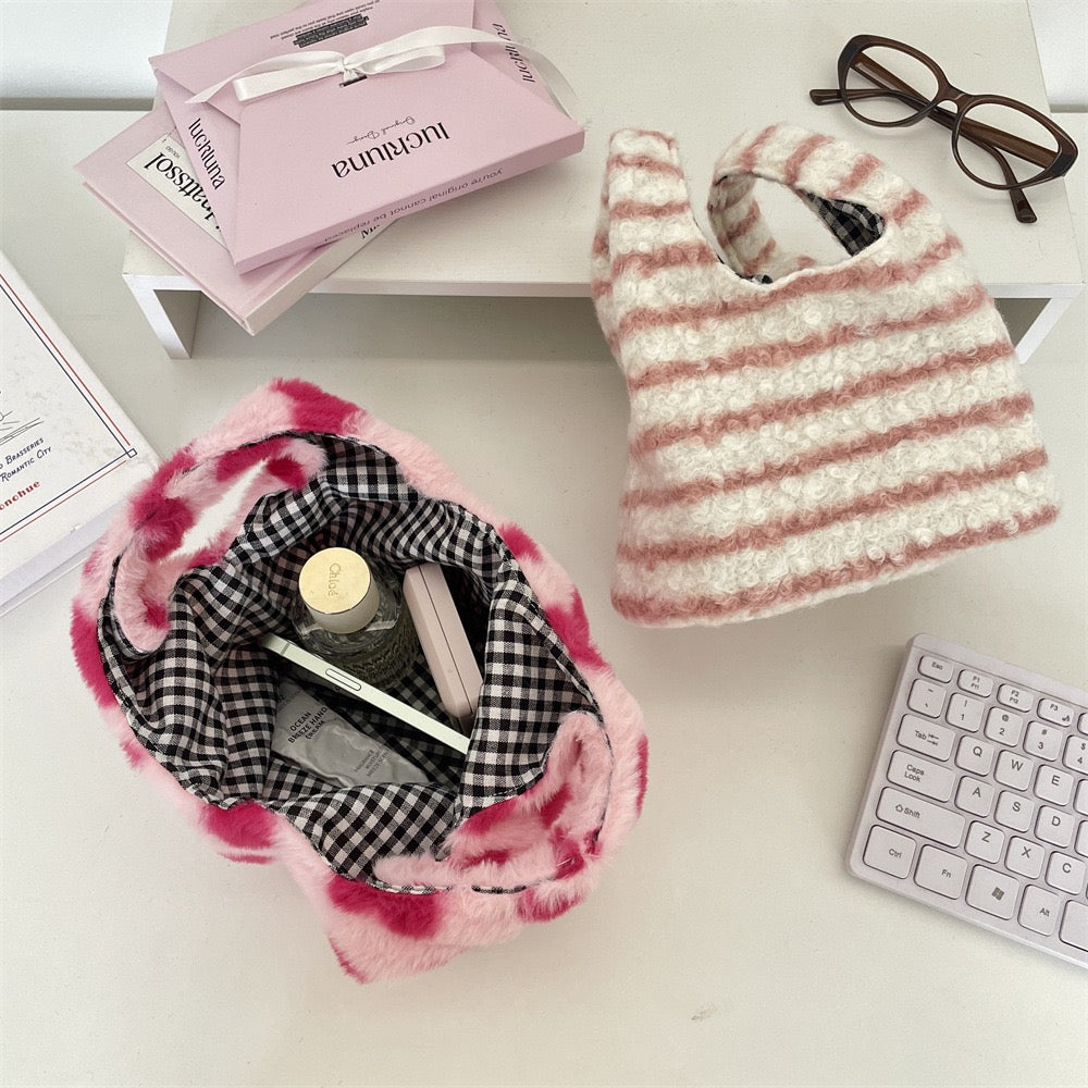 【オーダーメイド】名前刺繍可能！お名前入り トートバッグ もこもこトートバッグ｜可愛くて便利な収納ポーチ