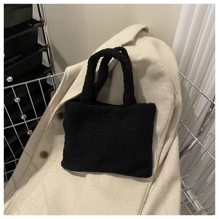 【オーダーメイド】名前刺繍可能！お名前入り トートバッグ もこもこトートバッグ｜可愛くて便利な収納ポーチ